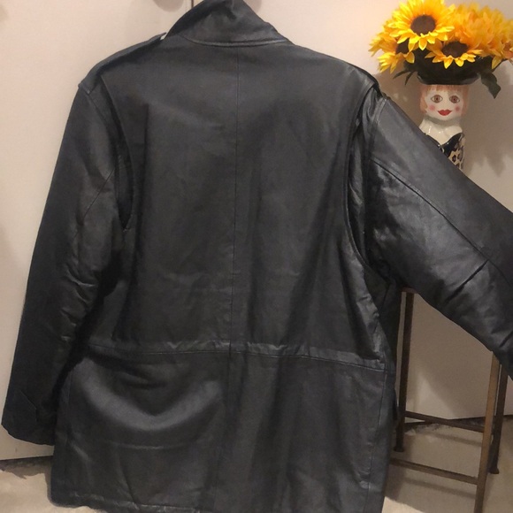 Vintage Cooper black leather jacket. four pockets in front full length zipper - Picture 4 of 15